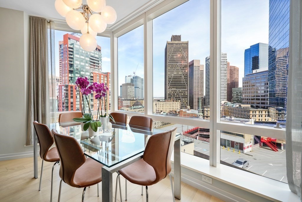 1 Franklin Street, Boston, Massachusetts 02110, 2 Bedrooms Bedrooms, 5 Rooms Rooms,2 BathroomsBathrooms,Condominium/co-op,For Sale,Franklin Street,72962032