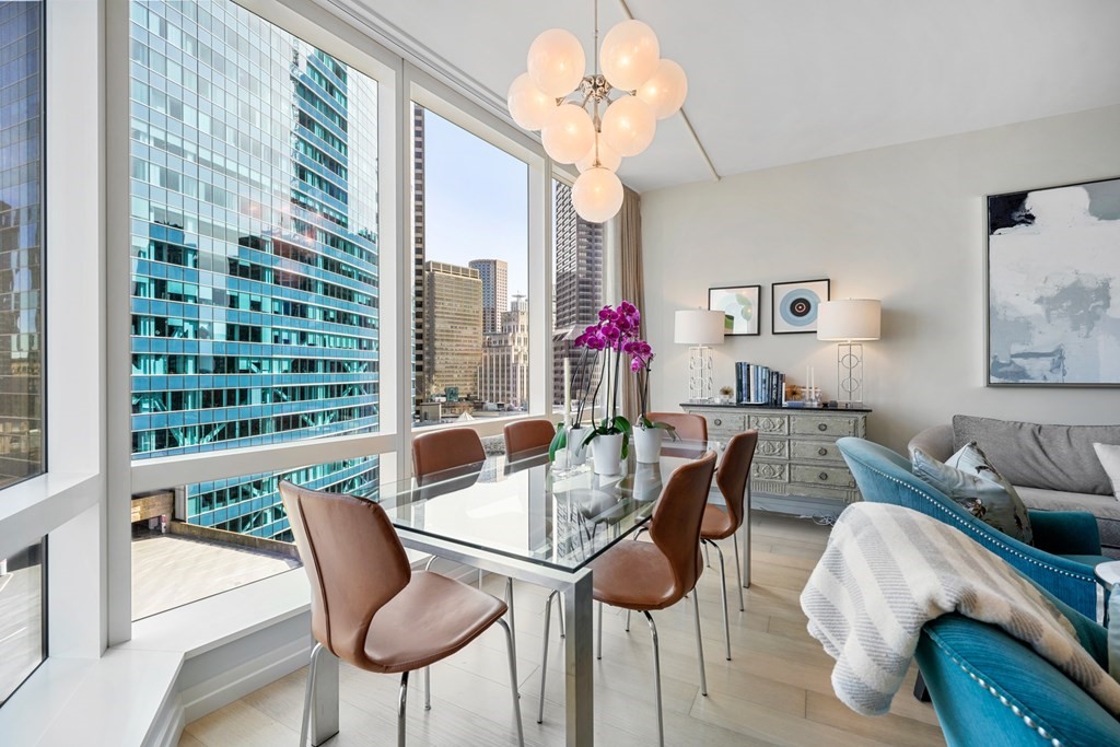 1 Franklin Street, Boston, Massachusetts 02110, 2 Bedrooms Bedrooms, 5 Rooms Rooms,2 BathroomsBathrooms,Condominium/co-op,For Sale,Franklin Street,72962032