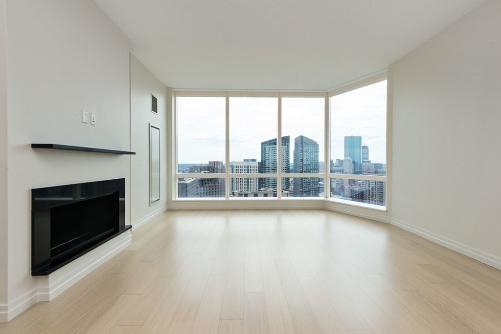 1 Franklin Street, Boston, Massachusetts 02110, 2 Bedrooms Bedrooms, 5 Rooms Rooms,2 BathroomsBathrooms,Residential Rental,For Lease,Franklin Street,73007815