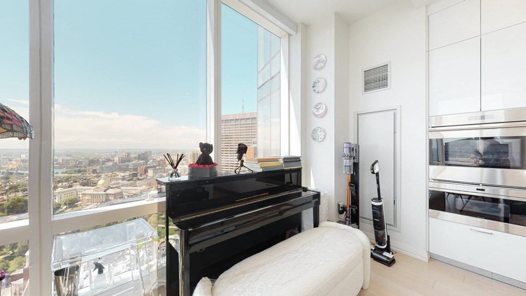 1 Franklin St, Boston, Massachusetts 02110, 3 Bedrooms Bedrooms, 5 Rooms Rooms,3 BathroomsBathrooms,Condominium/co-op,For Sale,Franklin St,73012270