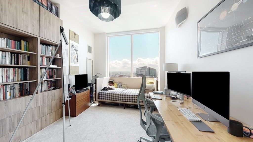 1 Franklin St, Boston, Massachusetts 02110, 3 Bedrooms Bedrooms, 5 Rooms Rooms,3 BathroomsBathrooms,Condominium/co-op,For Sale,Franklin St,73012270