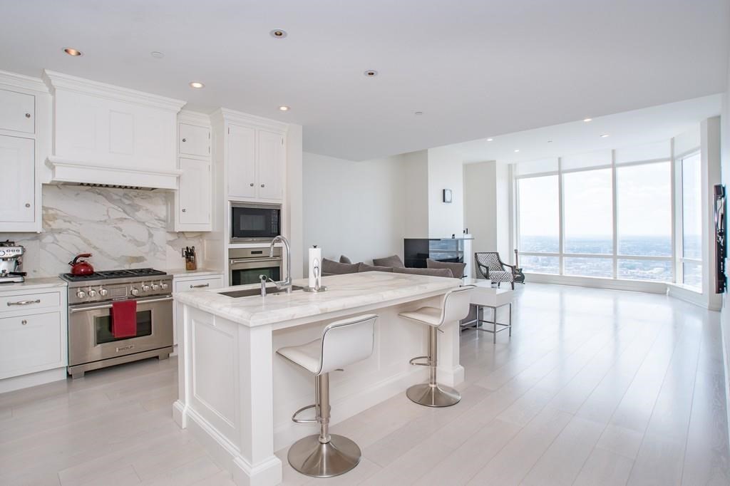 1 Franklin St, Boston, Massachusetts 02110, 2 Bedrooms Bedrooms, 5 Rooms Rooms,2 BathroomsBathrooms,Residential Rental,For Lease,Franklin St,73021225