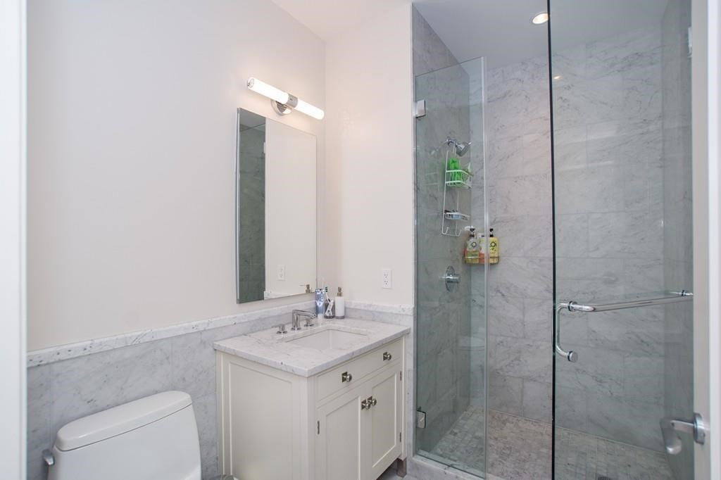 1 Franklin St, Boston, Massachusetts 02110, 2 Bedrooms Bedrooms, 5 Rooms Rooms,2 BathroomsBathrooms,Residential Rental,For Lease,Franklin St,73021225