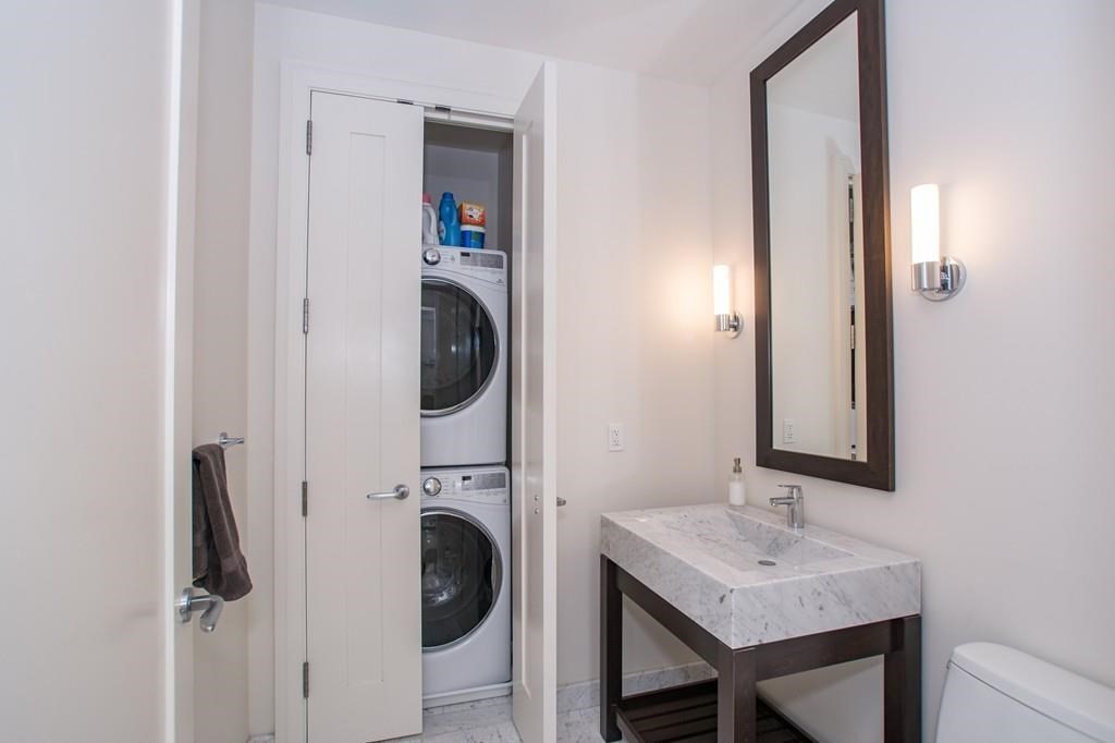 1 Franklin St, Boston, Massachusetts 02110, 2 Bedrooms Bedrooms, 5 Rooms Rooms,2 BathroomsBathrooms,Residential Rental,For Lease,Franklin St,73021225
