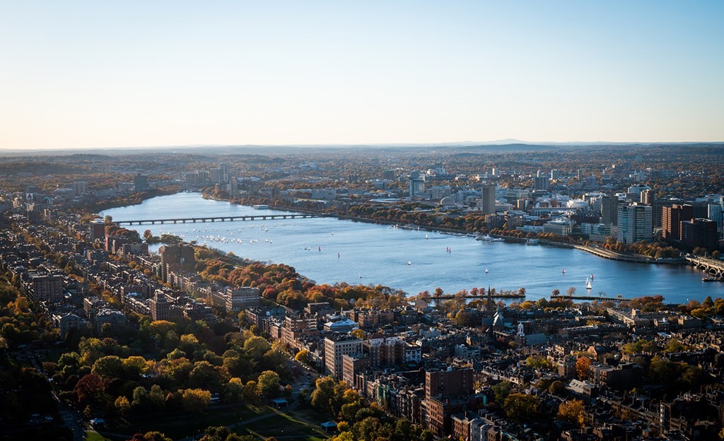 1 Franklin St, Boston, Massachusetts 02110, 2 Bedrooms Bedrooms, 5 Rooms Rooms,2 BathroomsBathrooms,Residential Rental,For Lease,Franklin St,73021225