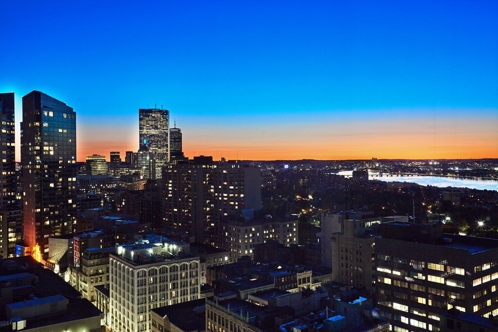 1 Franklin St, Boston, Massachusetts 02110, 2 Bedrooms Bedrooms, 5 Rooms Rooms,2 BathroomsBathrooms,Condominium/co-op,For Sale,Franklin St,73030036