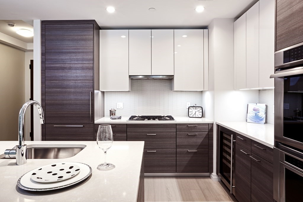 1 Franklin St, Boston, Massachusetts 02110, 2 Bedrooms Bedrooms, 5 Rooms Rooms,2 BathroomsBathrooms,Condominium/co-op,For Sale,Franklin St,73030036