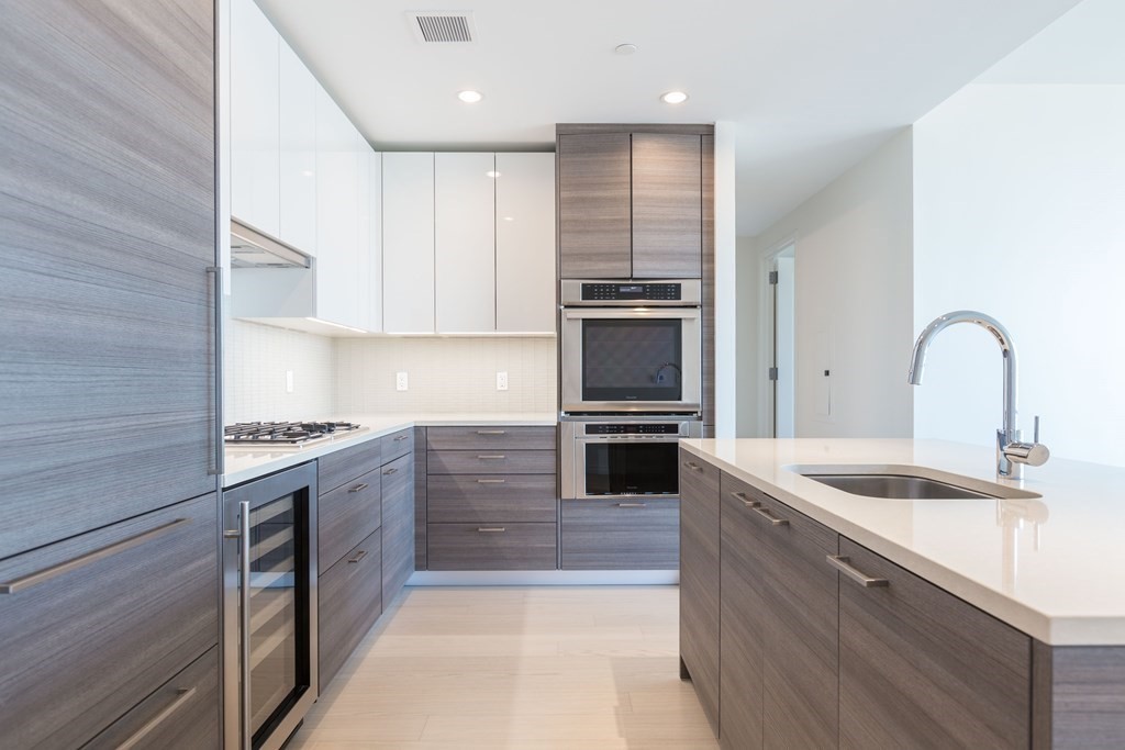 1 Franklin St, Boston, Massachusetts 02110, 2 Bedrooms Bedrooms, 4 Rooms Rooms,2 BathroomsBathrooms,Condominium/co-op,For Sale,Franklin St,73031697