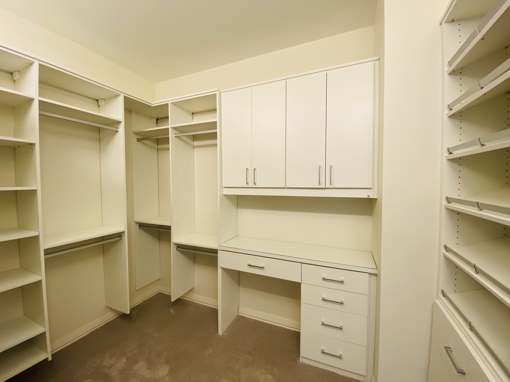 1 Franklin St, Boston, Massachusetts 02110, 3 Bedrooms Bedrooms, 5 Rooms Rooms,3 BathroomsBathrooms,Residential Rental,For Lease,Franklin St,73031954