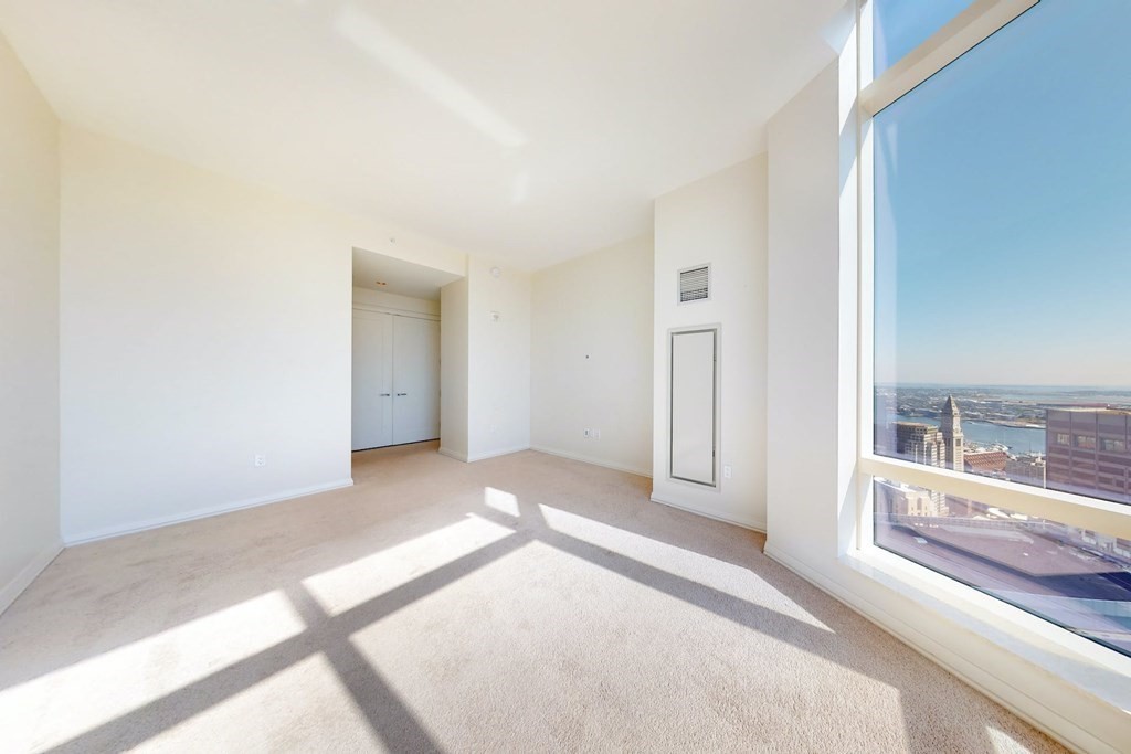 1 Franklin St, Boston, Massachusetts 02110, 3 Bedrooms Bedrooms, 5 Rooms Rooms,3 BathroomsBathrooms,Residential Rental,For Lease,Franklin St,73032673