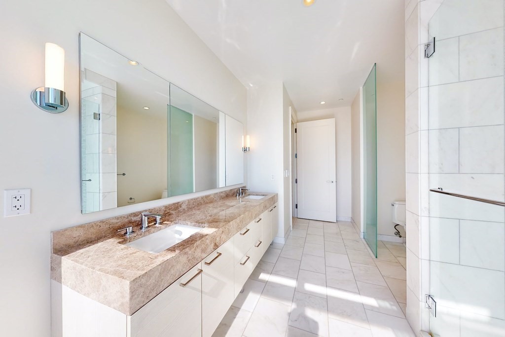 1 Franklin St, Boston, Massachusetts 02110, 3 Bedrooms Bedrooms, 5 Rooms Rooms,3 BathroomsBathrooms,Residential Rental,For Lease,Franklin St,73032673