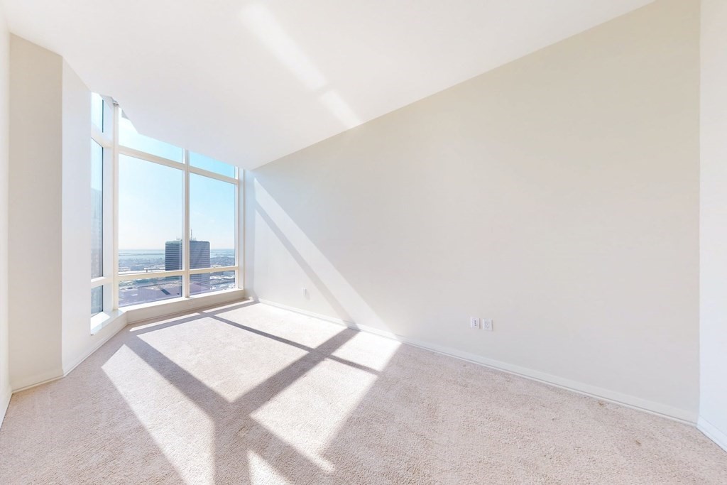 1 Franklin St, Boston, Massachusetts 02110, 3 Bedrooms Bedrooms, 5 Rooms Rooms,3 BathroomsBathrooms,Residential Rental,For Lease,Franklin St,73032673