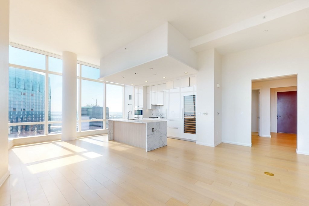 1 Franklin St, Boston, Massachusetts 02110, 3 Bedrooms Bedrooms, 5 Rooms Rooms,3 BathroomsBathrooms,Residential Rental,For Lease,Franklin St,73032673