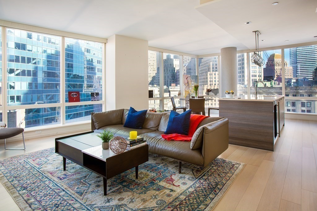 1 Franklin, Boston, Massachusetts 02110, 2 Bedrooms Bedrooms, 4 Rooms Rooms,2 BathroomsBathrooms,Condominium/co-op,For Sale,Franklin,73033489
