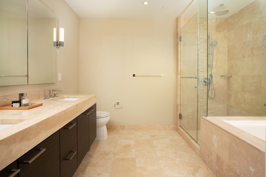 1 Franklin, Boston, Massachusetts 02110, 2 Bedrooms Bedrooms, 4 Rooms Rooms,2 BathroomsBathrooms,Condominium/co-op,For Sale,Franklin,73033489
