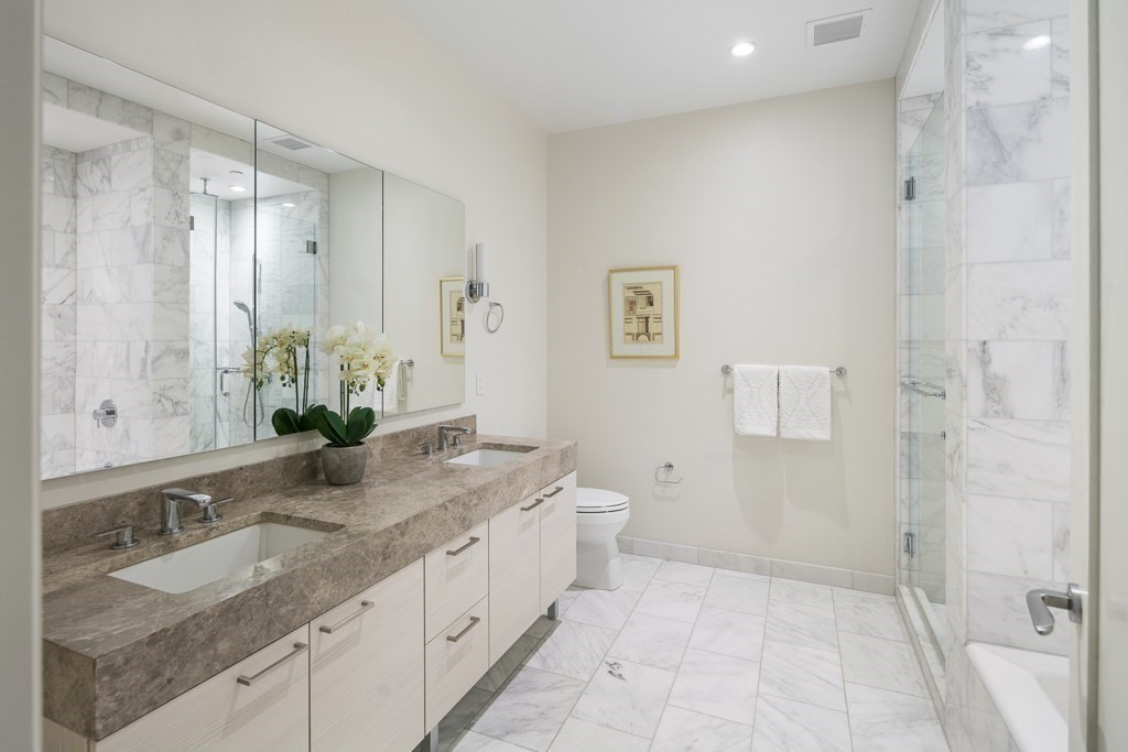1 Franklin, Boston, Massachusetts 02110, 3 Bedrooms Bedrooms, 5 Rooms Rooms,3 BathroomsBathrooms,Residential Rental,For Lease,Franklin,73045239