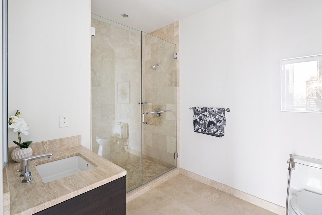 1 Franklin, Boston, Massachusetts 02110, 3 Bedrooms Bedrooms, 5 Rooms Rooms,3 BathroomsBathrooms,Residential Rental,For Lease,Franklin,73045239
