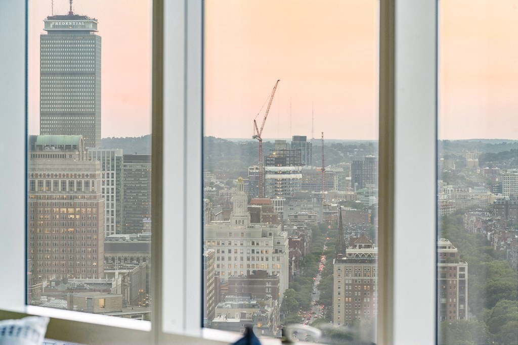 1 Franklin, Boston, Massachusetts 02110, 3 Bedrooms Bedrooms, 5 Rooms Rooms,3 BathroomsBathrooms,Residential Rental,For Lease,Franklin,73045239
