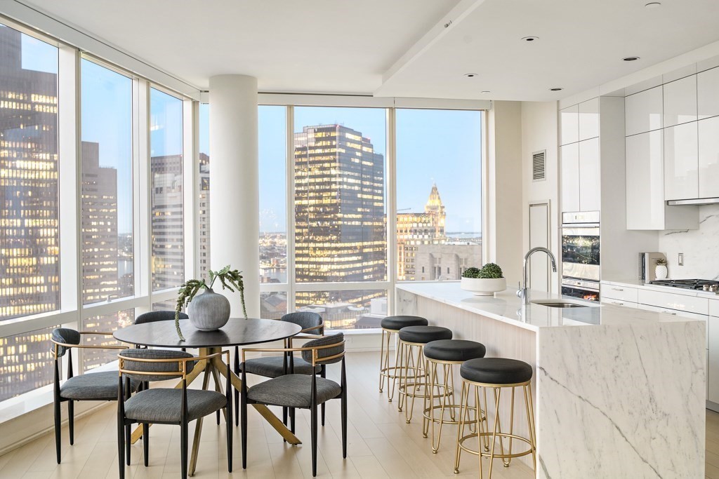 1 Franklin, Boston, Massachusetts 02110, 3 Bedrooms Bedrooms, 5 Rooms Rooms,3 BathroomsBathrooms,Residential Rental,For Lease,Franklin,73045239