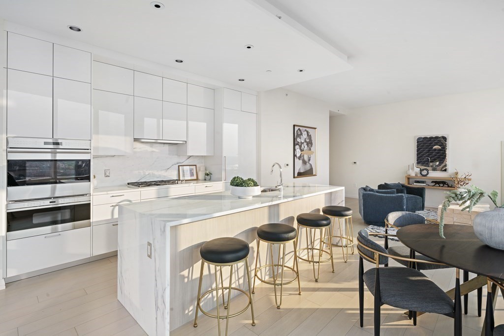 1 Franklin, Boston, Massachusetts 02110, 3 Bedrooms Bedrooms, 5 Rooms Rooms,3 BathroomsBathrooms,Residential Rental,For Lease,Franklin,73045239