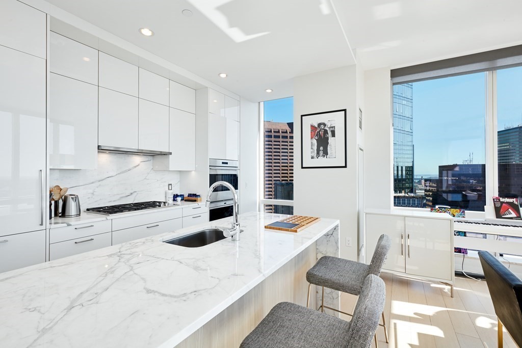 1 Franklin St, Boston, Massachusetts 02110, 2 Bedrooms Bedrooms, 4 Rooms Rooms,2 BathroomsBathrooms,Condominium/co-op,For Sale,Franklin St,73046819
