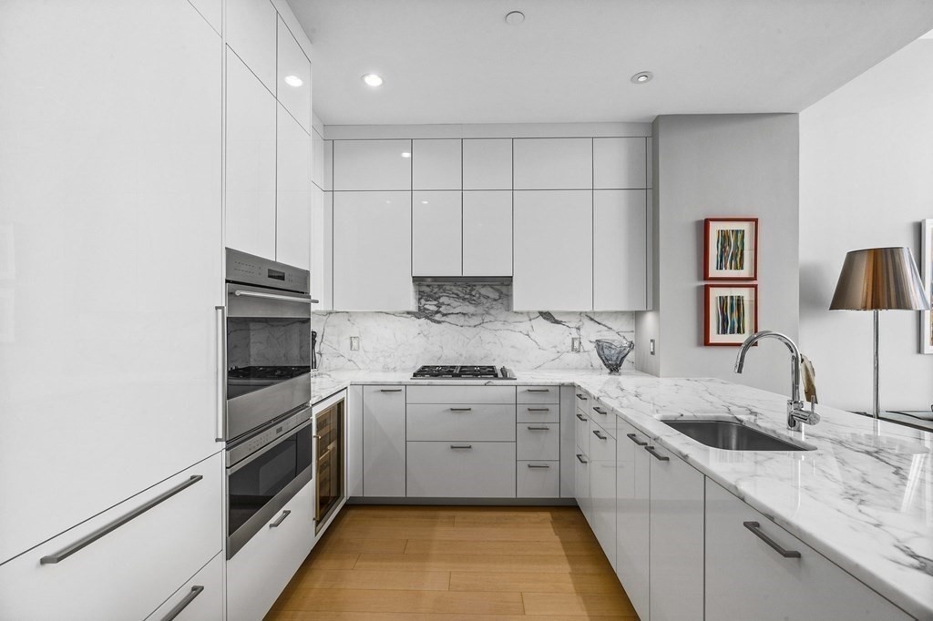 1 Franklin St, Boston, Massachusetts 02110, 1 Bedroom Bedrooms, 3 Rooms Rooms,1 BathroomBathrooms,Condominium/co-op,For Sale,Franklin St,73046968