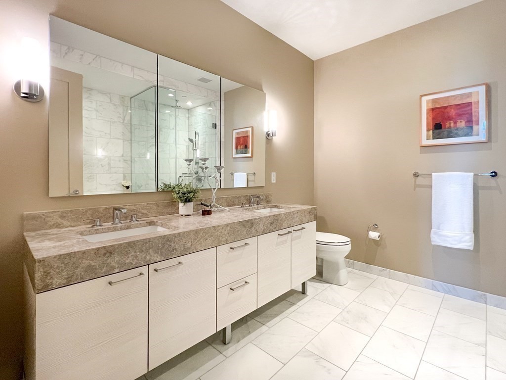 1 Franklin St, Boston, Massachusetts 02110, 2 Bedrooms Bedrooms, 4 Rooms Rooms,2 BathroomsBathrooms,Condominium/co-op,For Sale,Franklin St,73053330