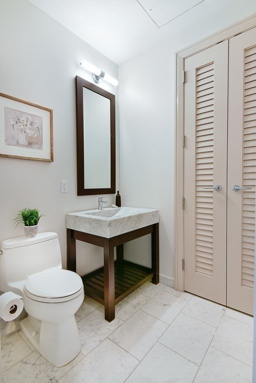 1 Franklin St, Boston, Massachusetts 02110, 2 Bedrooms Bedrooms, 4 Rooms Rooms,2 BathroomsBathrooms,Condominium/co-op,For Sale,Franklin St,73053330