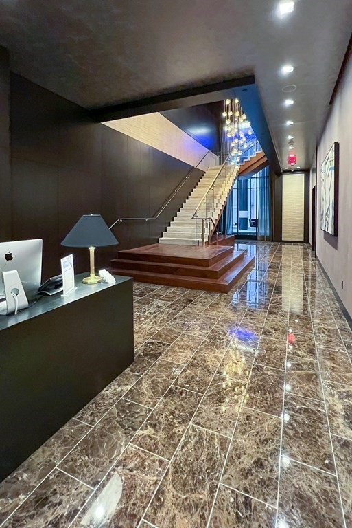 1 Franklin St, Boston, Massachusetts 02110, 2 Bedrooms Bedrooms, 4 Rooms Rooms,2 BathroomsBathrooms,Condominium/co-op,For Sale,Franklin St,73053330