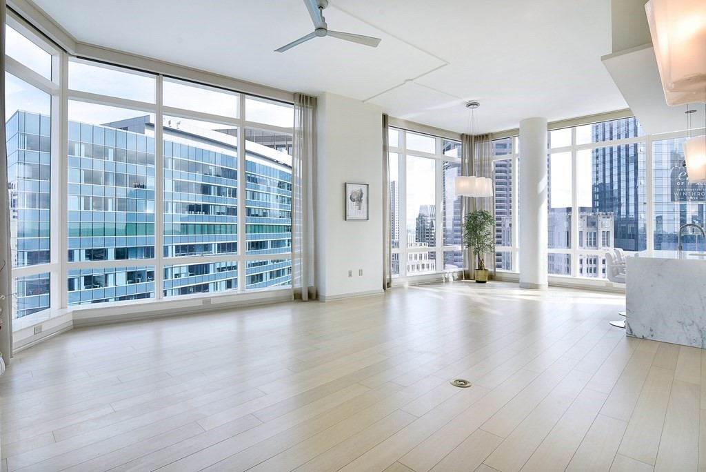 1 Franklin St, Boston, Massachusetts 02110, 2 Bedrooms Bedrooms, 4 Rooms Rooms,2 BathroomsBathrooms,Condominium/co-op,For Sale,Franklin St,73053330