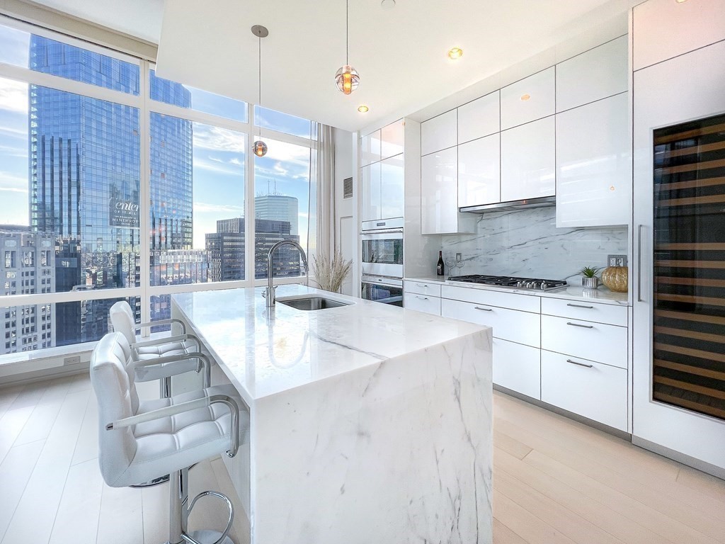 1 Franklin St, Boston, Massachusetts 02110, 2 Bedrooms Bedrooms, 4 Rooms Rooms,2 BathroomsBathrooms,Condominium/co-op,For Sale,Franklin St,73053330