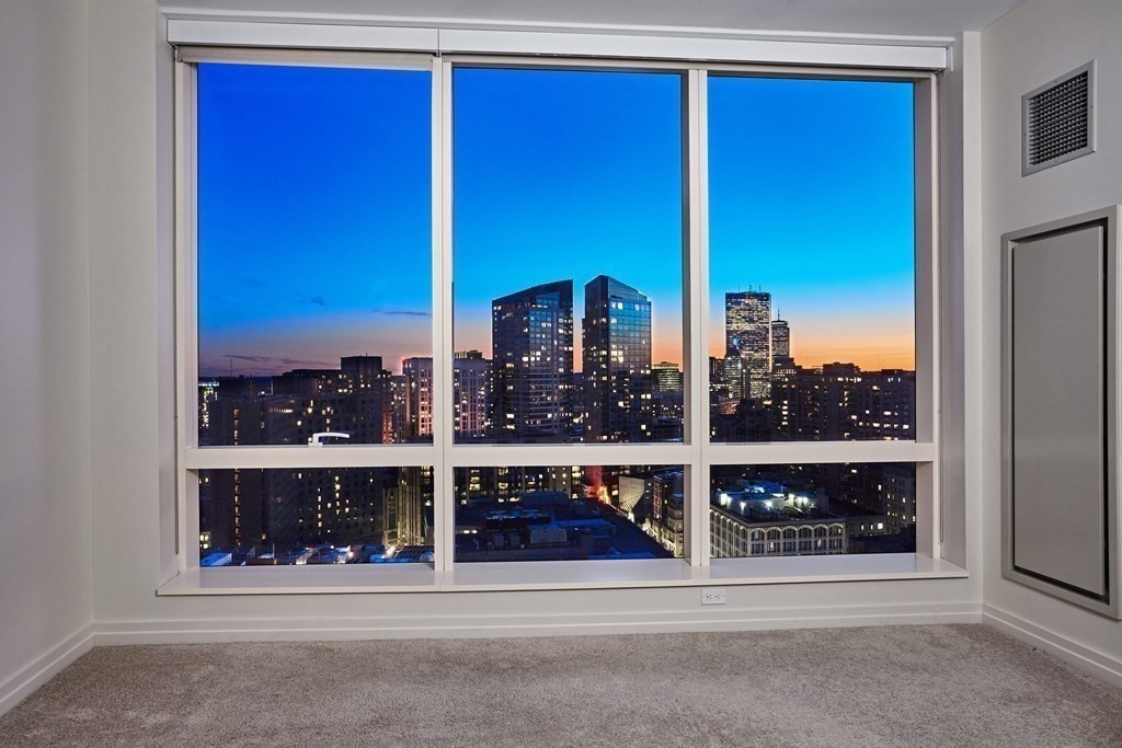 1 Franklin St, Boston, Massachusetts 02110, 2 Bedrooms Bedrooms, 5 Rooms Rooms,2 BathroomsBathrooms,Residential Rental,For Lease,Franklin St,73056747