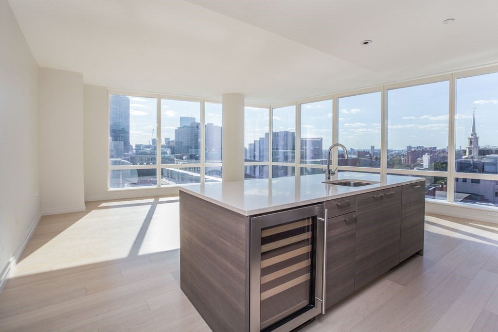 1 Franklin Street, Boston, Massachusetts 02110, 2 Bedrooms Bedrooms, 4 Rooms Rooms,2 BathroomsBathrooms,Residential Rental,For Lease,Franklin Street,73064563