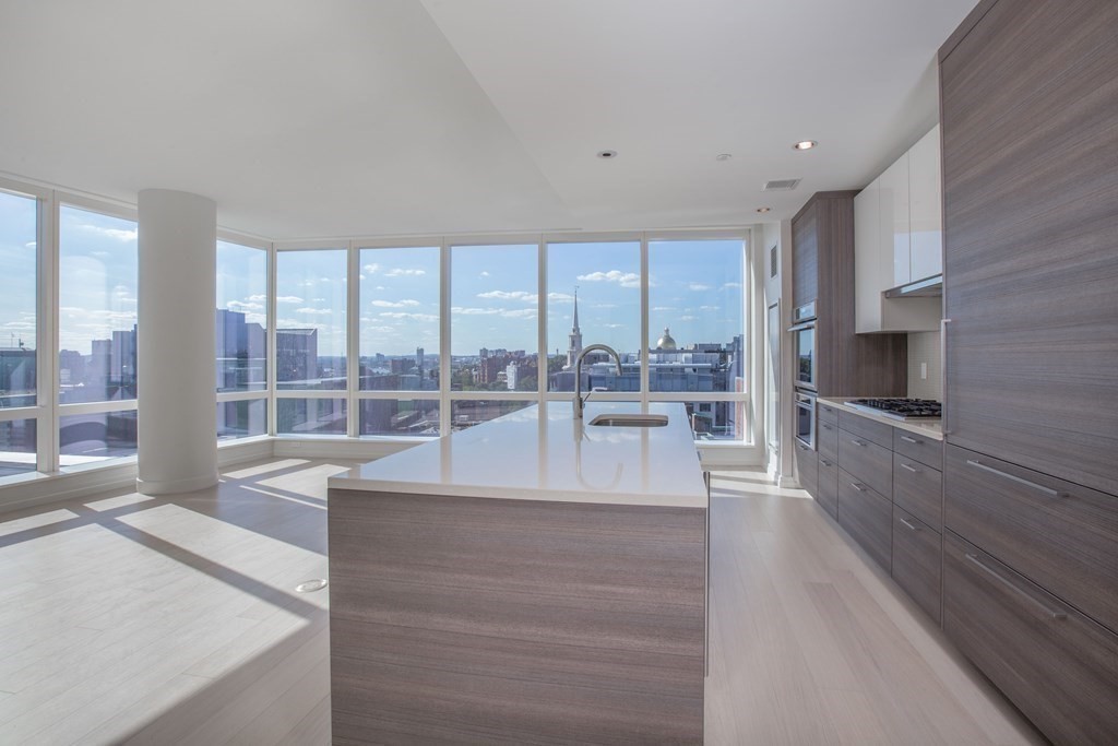 1 Franklin Street, Boston, Massachusetts 02110, 2 Bedrooms Bedrooms, 4 Rooms Rooms,2 BathroomsBathrooms,Residential Rental,For Lease,Franklin Street,73064563