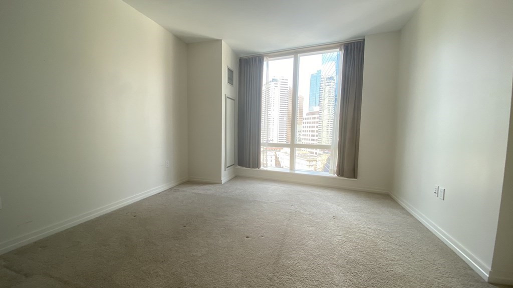 1 Franklin St, Boston, Massachusetts 02110, 2 Bedrooms Bedrooms, 4 Rooms Rooms,2 BathroomsBathrooms,Residential Rental,For Lease,Franklin St,73071237