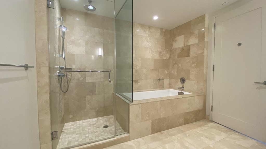 1 Franklin St, Boston, Massachusetts 02110, 2 Bedrooms Bedrooms, 4 Rooms Rooms,2 BathroomsBathrooms,Residential Rental,For Lease,Franklin St,73071237