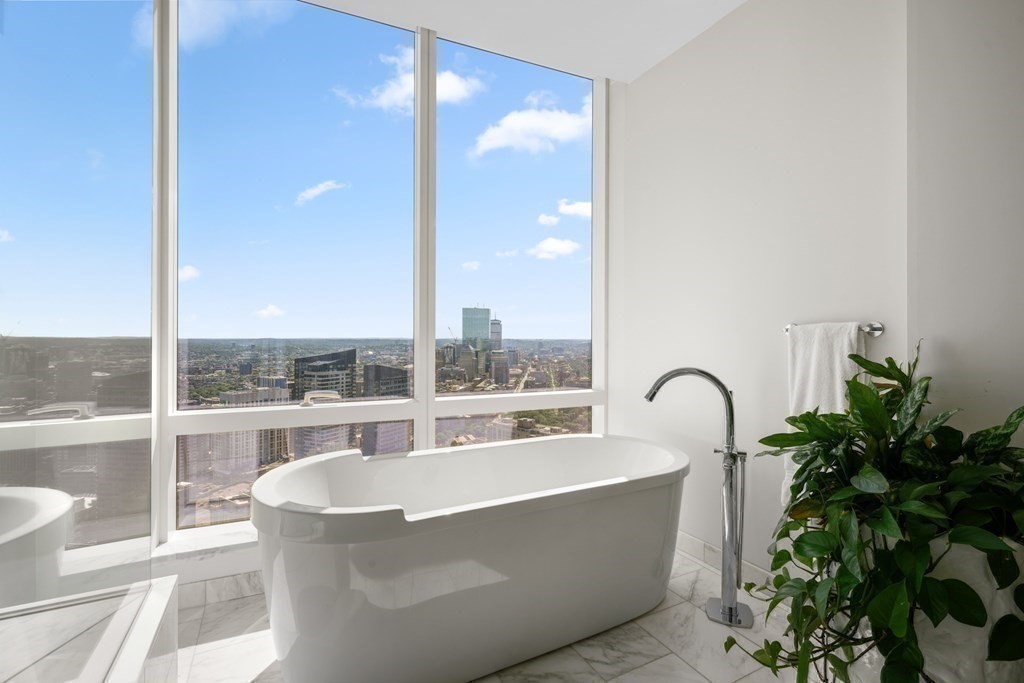 1 Franklin Street, Boston, Massachusetts 02110, 3 Bedrooms Bedrooms, 5 Rooms Rooms,3 BathroomsBathrooms,Condominium/co-op,For Sale,Franklin Street,73072906