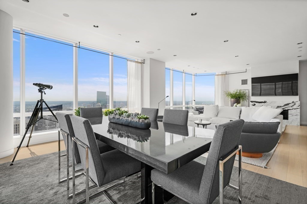 1 Franklin Street, Boston, Massachusetts 02110, 3 Bedrooms Bedrooms, 5 Rooms Rooms,3 BathroomsBathrooms,Condominium/co-op,For Sale,Franklin Street,73072906