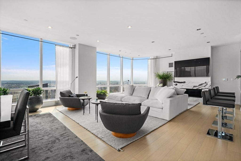 1 Franklin Street, Boston, Massachusetts 02110, 3 Bedrooms Bedrooms, 5 Rooms Rooms,3 BathroomsBathrooms,Condominium/co-op,For Sale,Franklin Street,73072906