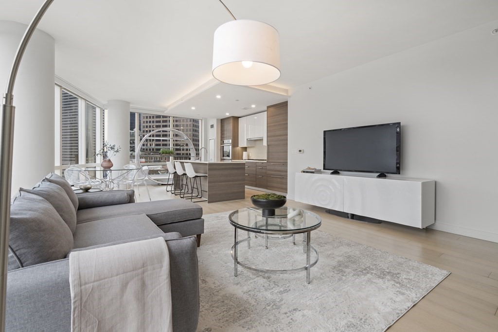 1 Franklin St, Boston, Massachusetts 02110, 2 Bedrooms Bedrooms, 4 Rooms Rooms,2 BathroomsBathrooms,Condominium/co-op,For Sale,Franklin St,73075517