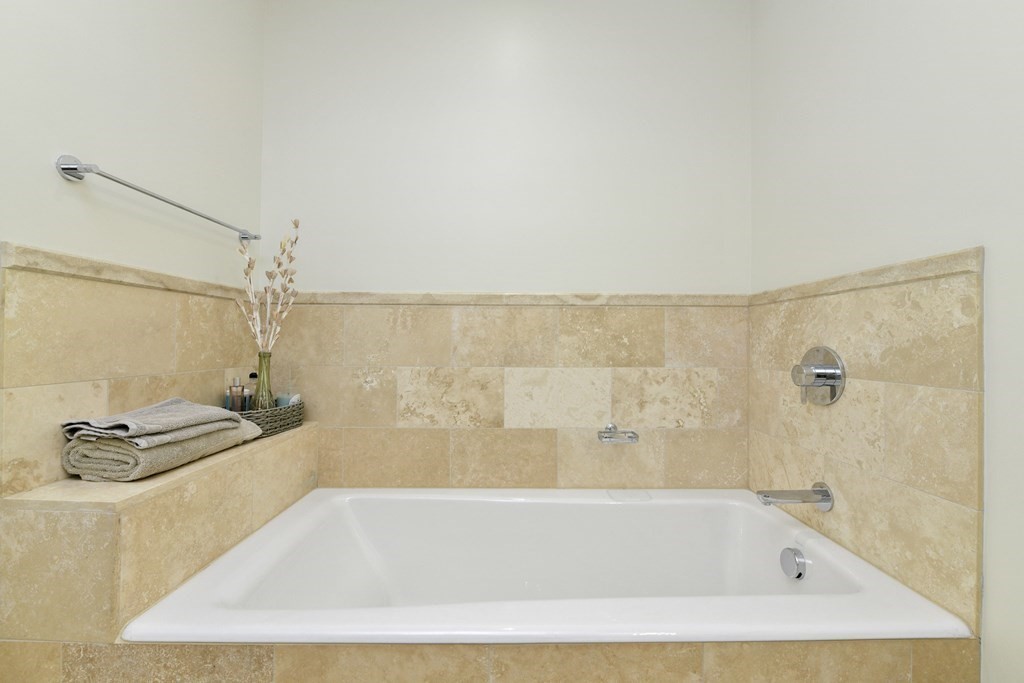 1 Franklin, Boston, Massachusetts 02110, 1 Bedroom Bedrooms, 4 Rooms Rooms,1 BathroomBathrooms,Condominium/co-op,For Sale,Franklin,73076324