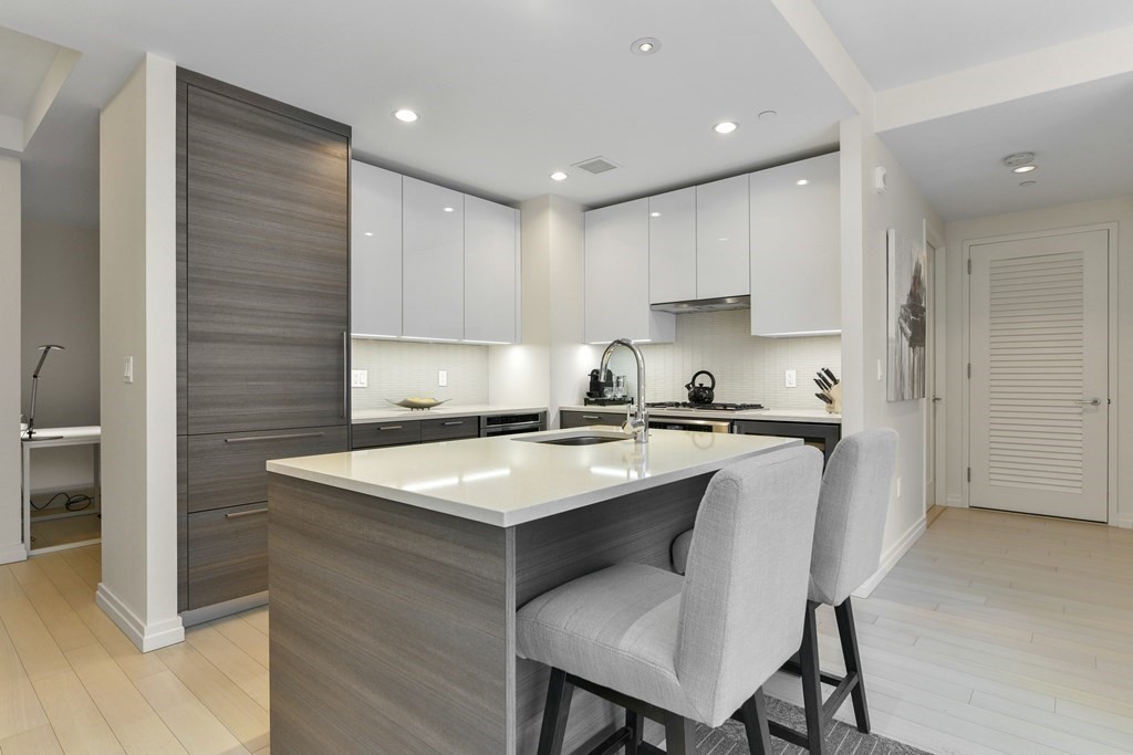1 Franklin, Boston, Massachusetts 02110, 1 Bedroom Bedrooms, 4 Rooms Rooms,1 BathroomBathrooms,Condominium/co-op,For Sale,Franklin,73076324