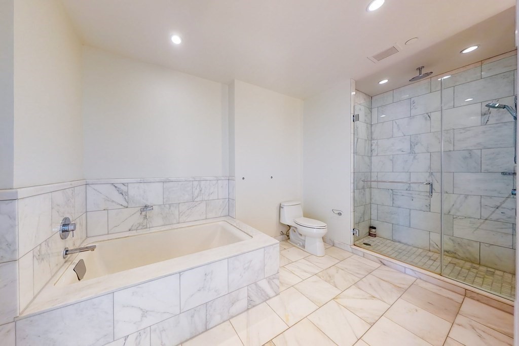 1 Franklin Street, Boston, Massachusetts 02110, 3 Bedrooms Bedrooms, 5 Rooms Rooms,3 BathroomsBathrooms,Condominium/co-op,For Sale,Franklin Street,73076396