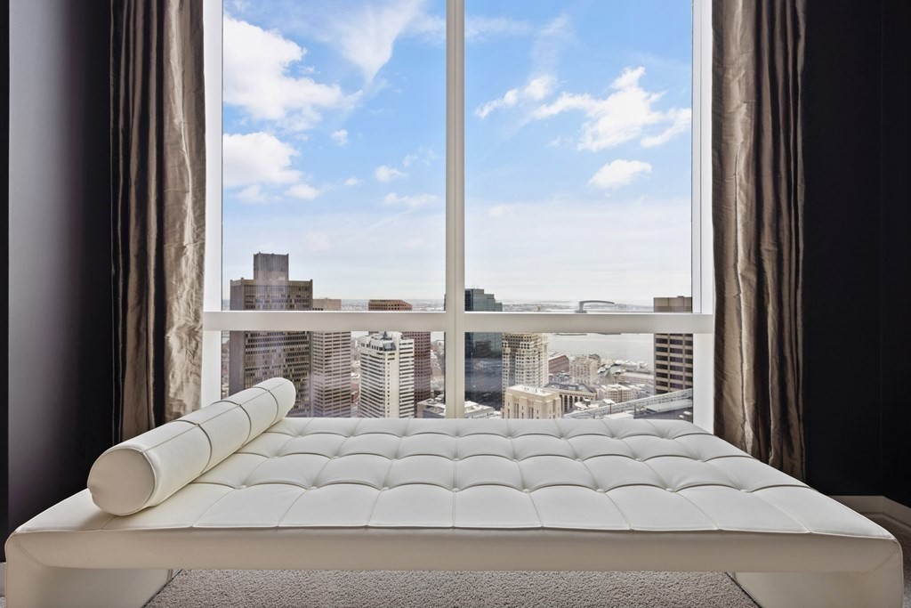1 Franklin St, Boston, Massachusetts 02110, 3 Bedrooms Bedrooms, 6 Rooms Rooms,3 BathroomsBathrooms,Condominium/co-op,For Sale,Franklin St,73079928