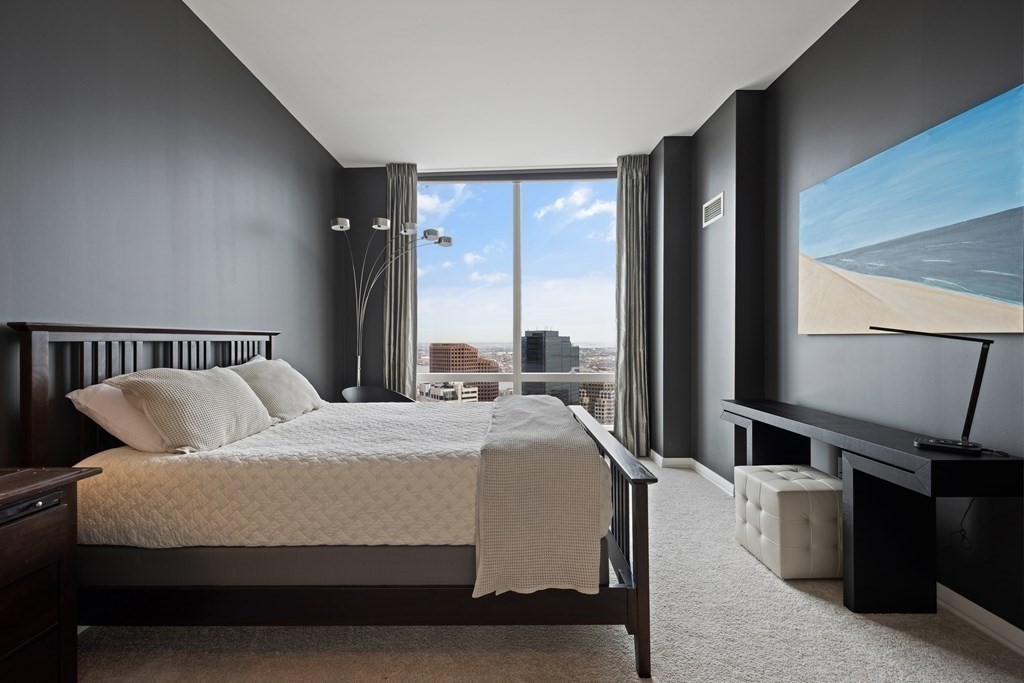 1 Franklin St, Boston, Massachusetts 02110, 3 Bedrooms Bedrooms, 6 Rooms Rooms,3 BathroomsBathrooms,Condominium/co-op,For Sale,Franklin St,73079928