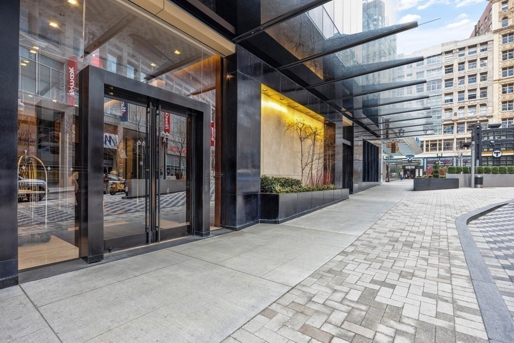 1 Franklin St, Boston, Massachusetts 02110, 3 Bedrooms Bedrooms, 6 Rooms Rooms,3 BathroomsBathrooms,Condominium/co-op,For Sale,Franklin St,73079928