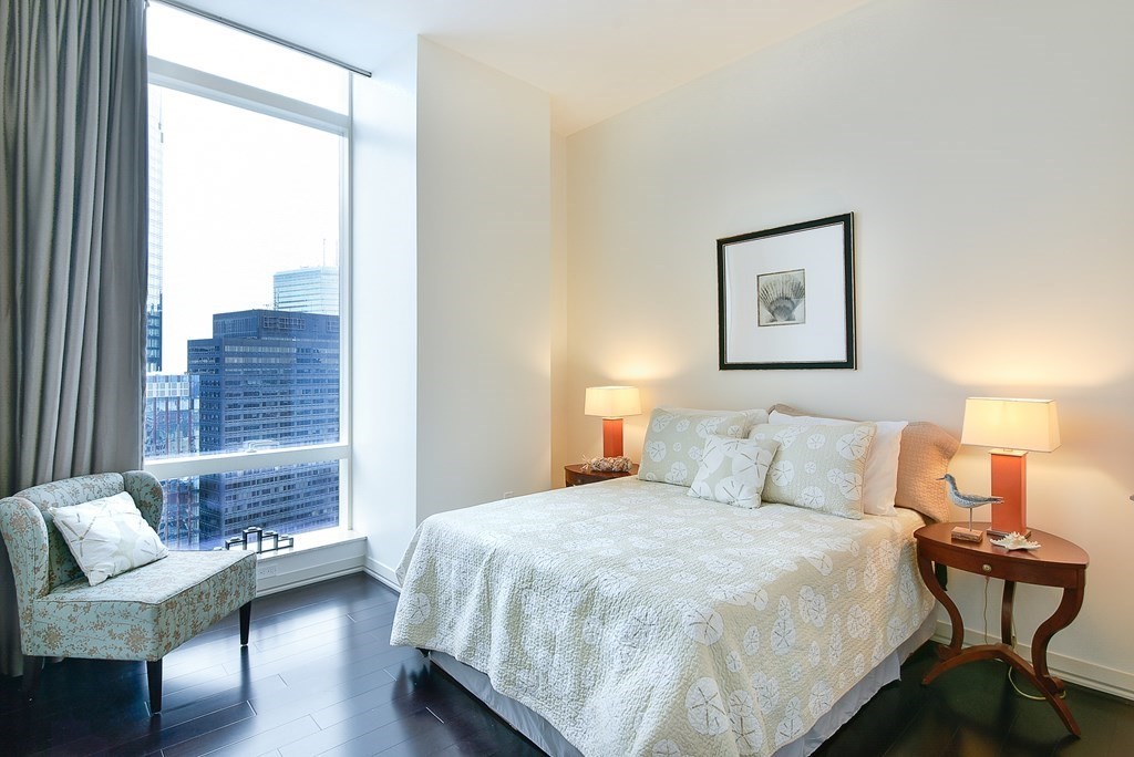 1 Franklin St, Boston, Massachusetts 02110, 2 Bedrooms Bedrooms, 4 Rooms Rooms,2 BathroomsBathrooms,Residential Rental,For Lease,Franklin St,73081731