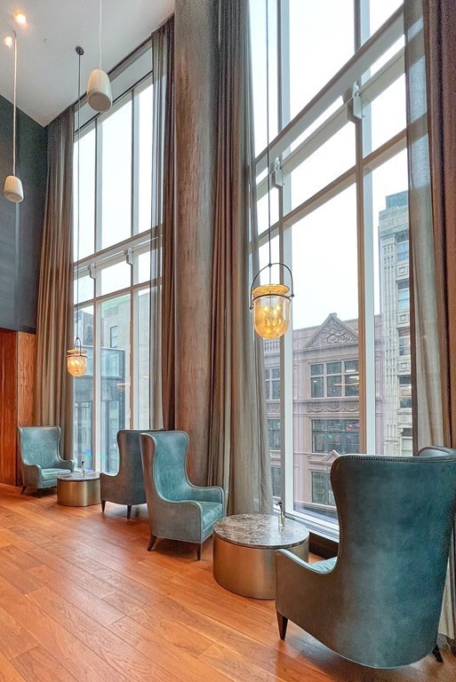 1 Franklin St, Boston, Massachusetts 02110, 2 Bedrooms Bedrooms, 4 Rooms Rooms,2 BathroomsBathrooms,Residential Rental,For Lease,Franklin St,73081731
