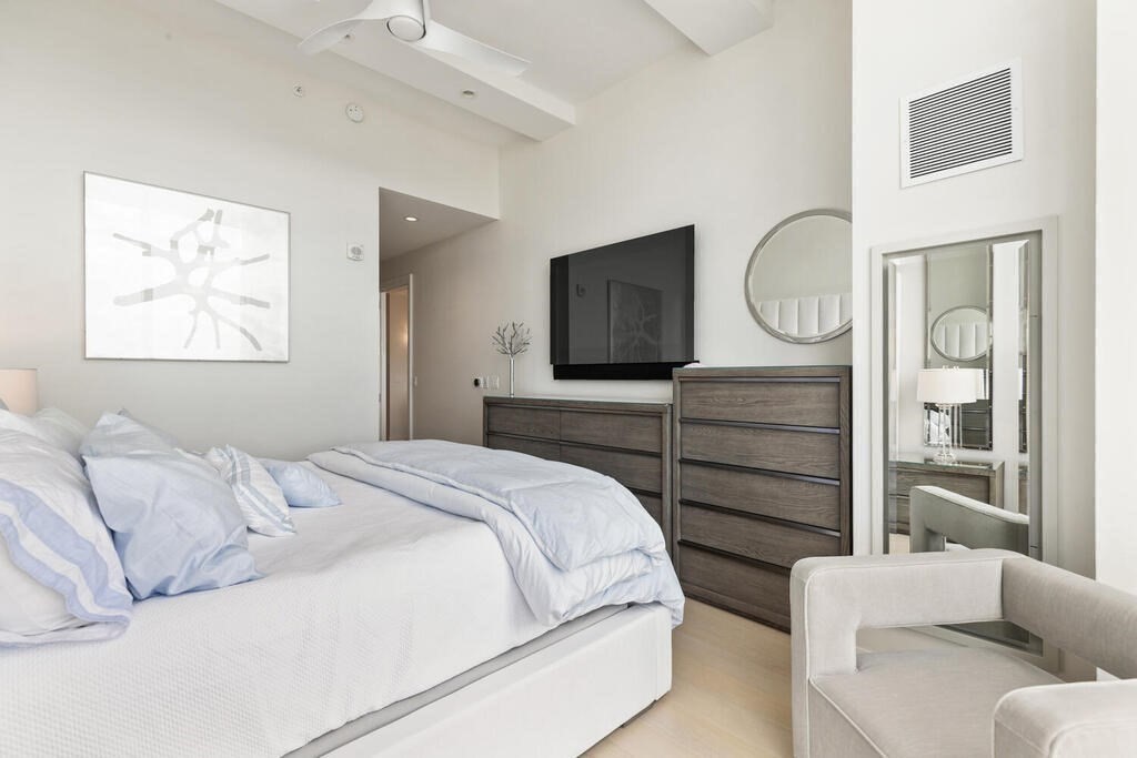 1 Franklin St, Boston, Massachusetts 02110, 2 Bedrooms Bedrooms, 4 Rooms Rooms,2 BathroomsBathrooms,Condominium/co-op,For Sale,Franklin St,73084117