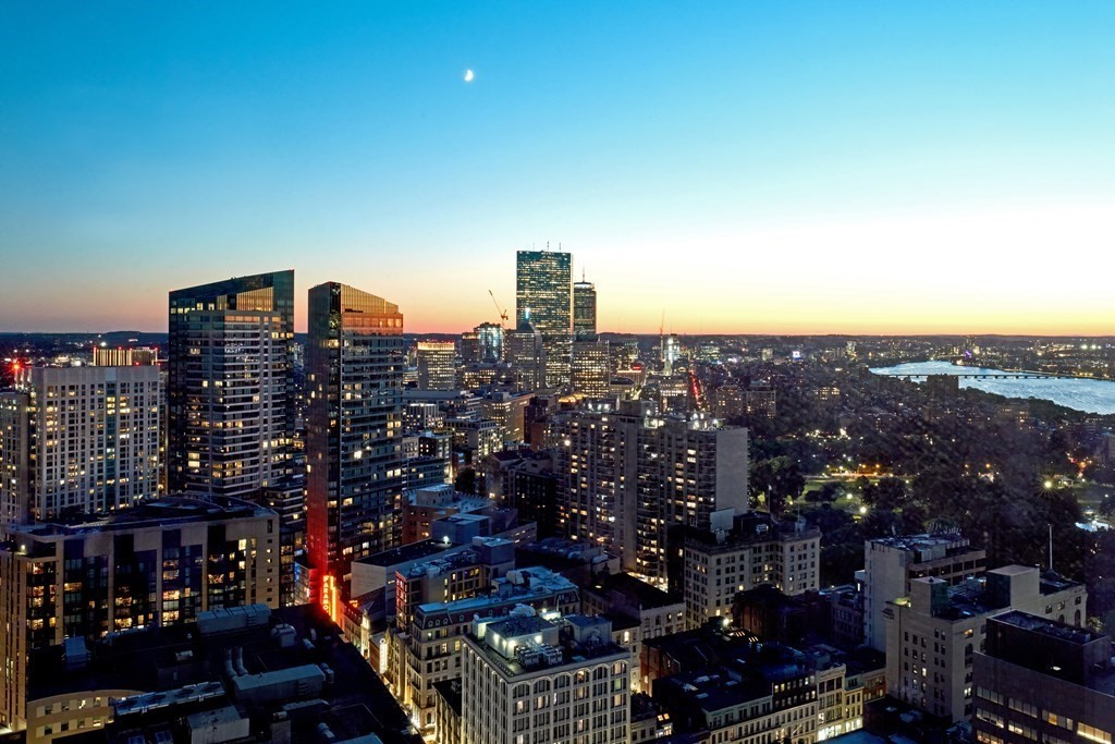 1 Franklin St, Boston, Massachusetts 02110, 2 Bedrooms Bedrooms, 4 Rooms Rooms,2 BathroomsBathrooms,Condominium/co-op,For Sale,Franklin St,73084117